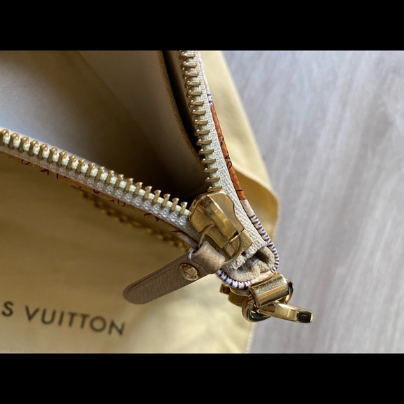 LOUIS VUITTON Limited Damier Azur Canvas Complice Milla Pochette MM chain Bag - Picture 12 of 16